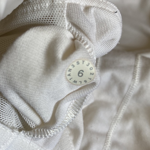 Lululemon Power Y Tank 6 - Picture 6 of 6